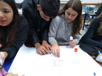 ARTE BIZANTINA - COLAGEM COM PAPEL PICADO