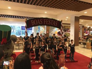 Coral Mergulho Musical no Shopping Piracicaba