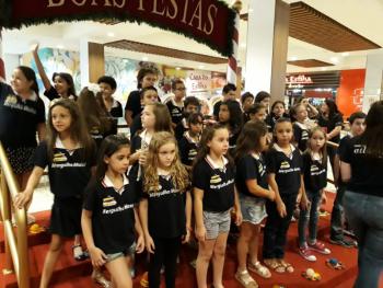 Coral Mergulho Musical no Shopping Piracicaba