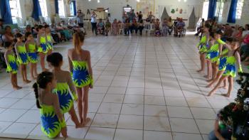 Entrega de doação e Ginástica Acrobática no Lar dos Velhinhos