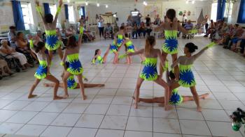 Entrega de doação e Ginástica Acrobática no Lar dos Velhinhos