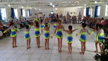 Entrega de doação e Ginástica Acrobática no Lar dos Velhinhos