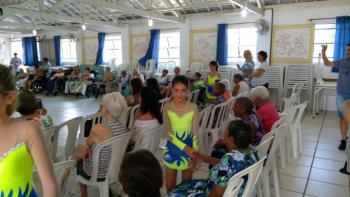 Entrega de doação e Ginástica Acrobática no Lar dos Velhinhos