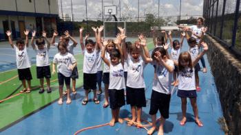 Brincando com Água - Educação Infantil