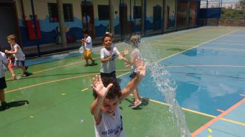 Brincando com Água - Educação Infantil