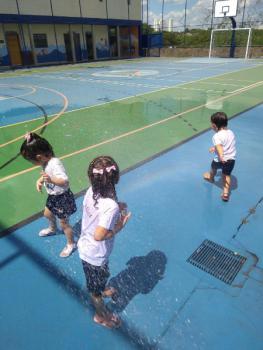 Brincando com Água - Educação Infantil