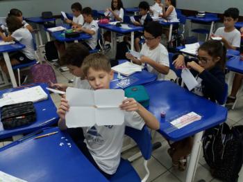 Regiões Planas e Simetria - 5º ano B