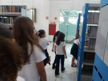 Excursão Biblioteca Municipal - 3ºs, 4º e 5ºs anos (parte2)