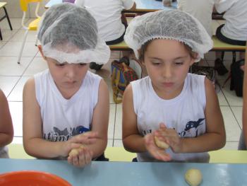 Preparo de pão caseiro - Jardim I