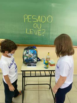 1° anos A e B - Leve ou pesado?