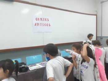 Exposição de Objetos Antigos - 2º ano