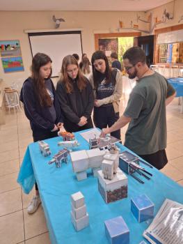 Ano Internacional de Preservação das Geleiras ONU-UNESCO - Grupo CRECIN